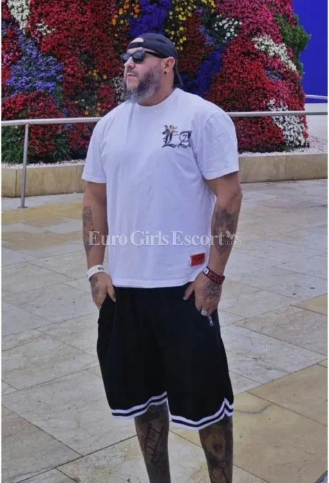 Dana & Mike photo 9
