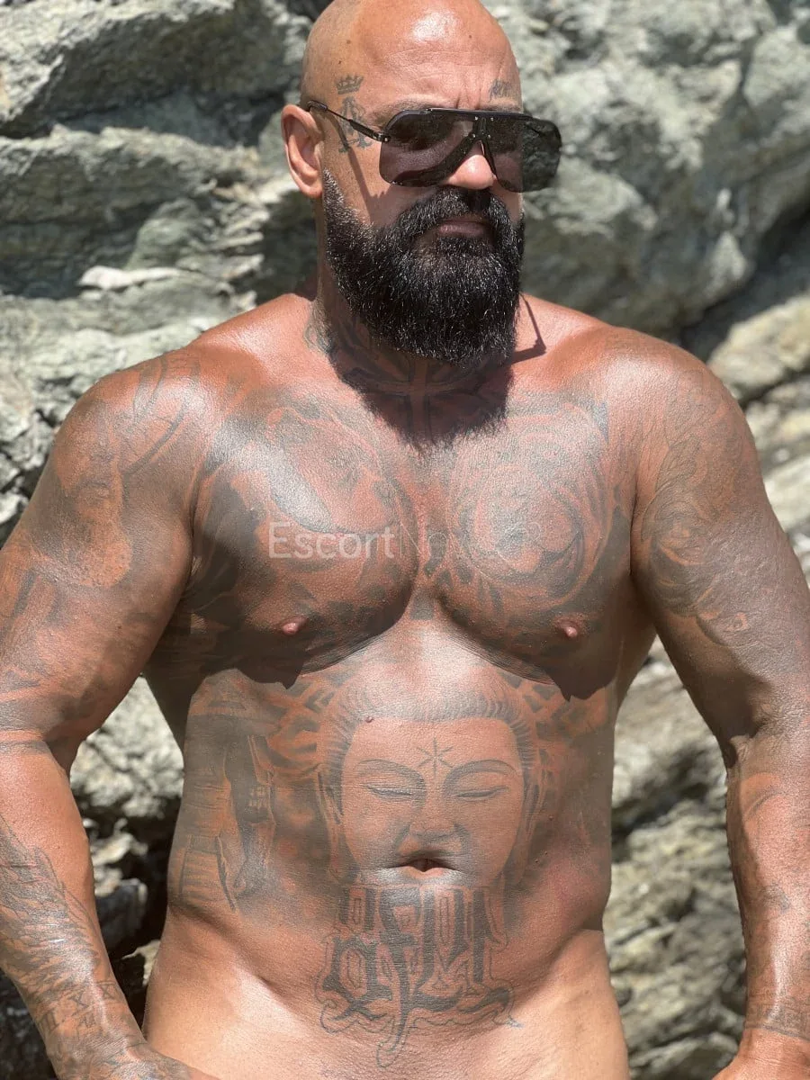 Inked muscled photo 3