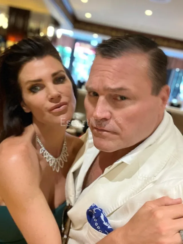 MrandMrsSmith photo 1