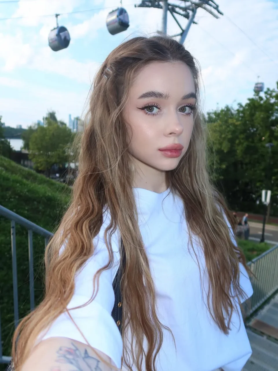 Mariana profile photo 2