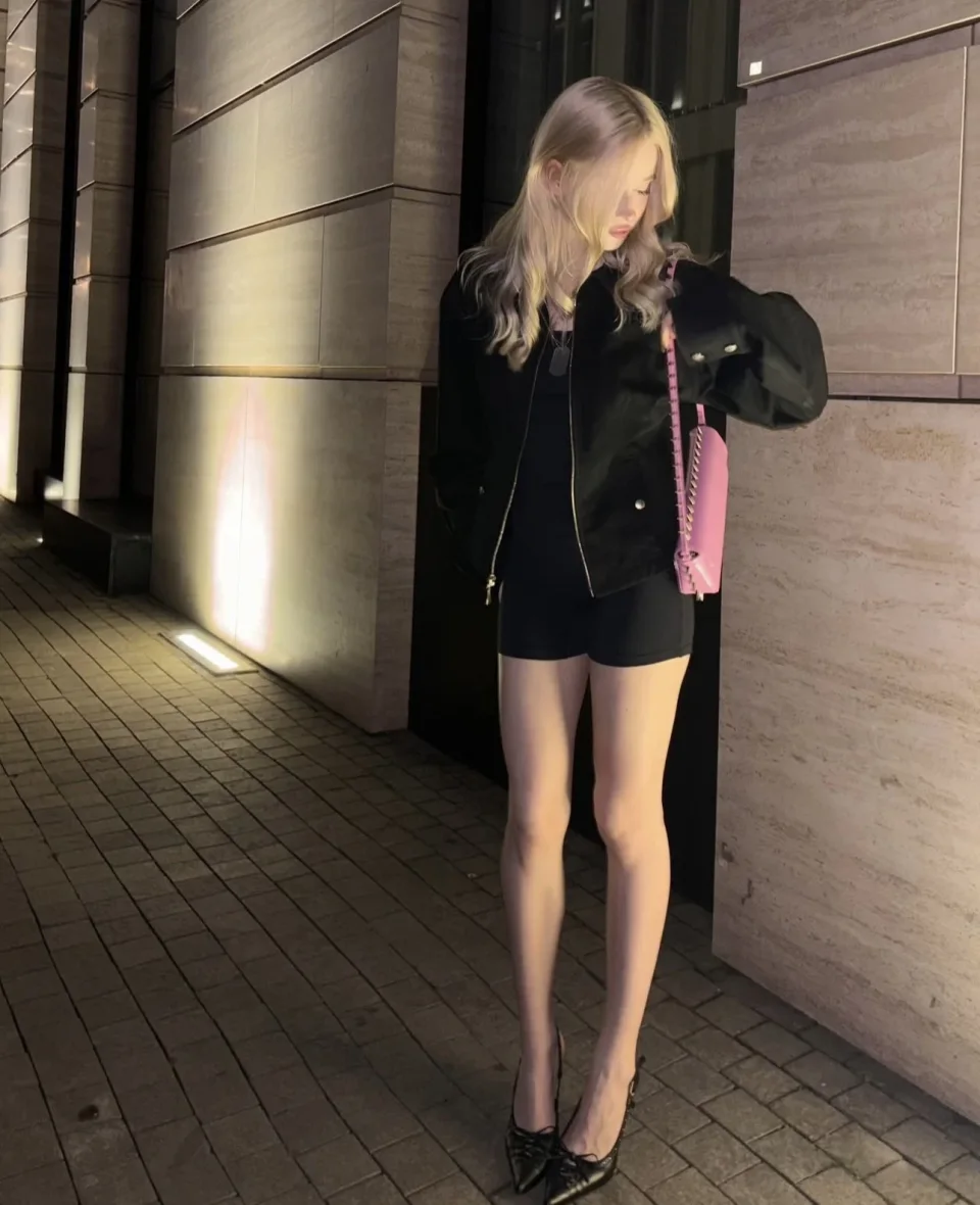Rosalie profile photo 6