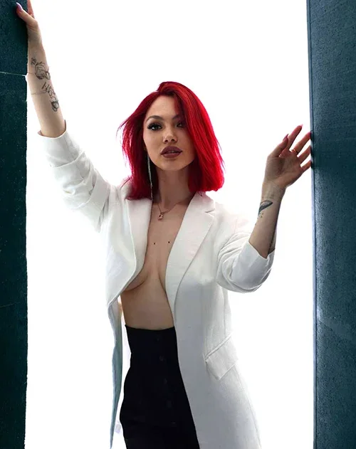 Nadine Fox profile photo 6