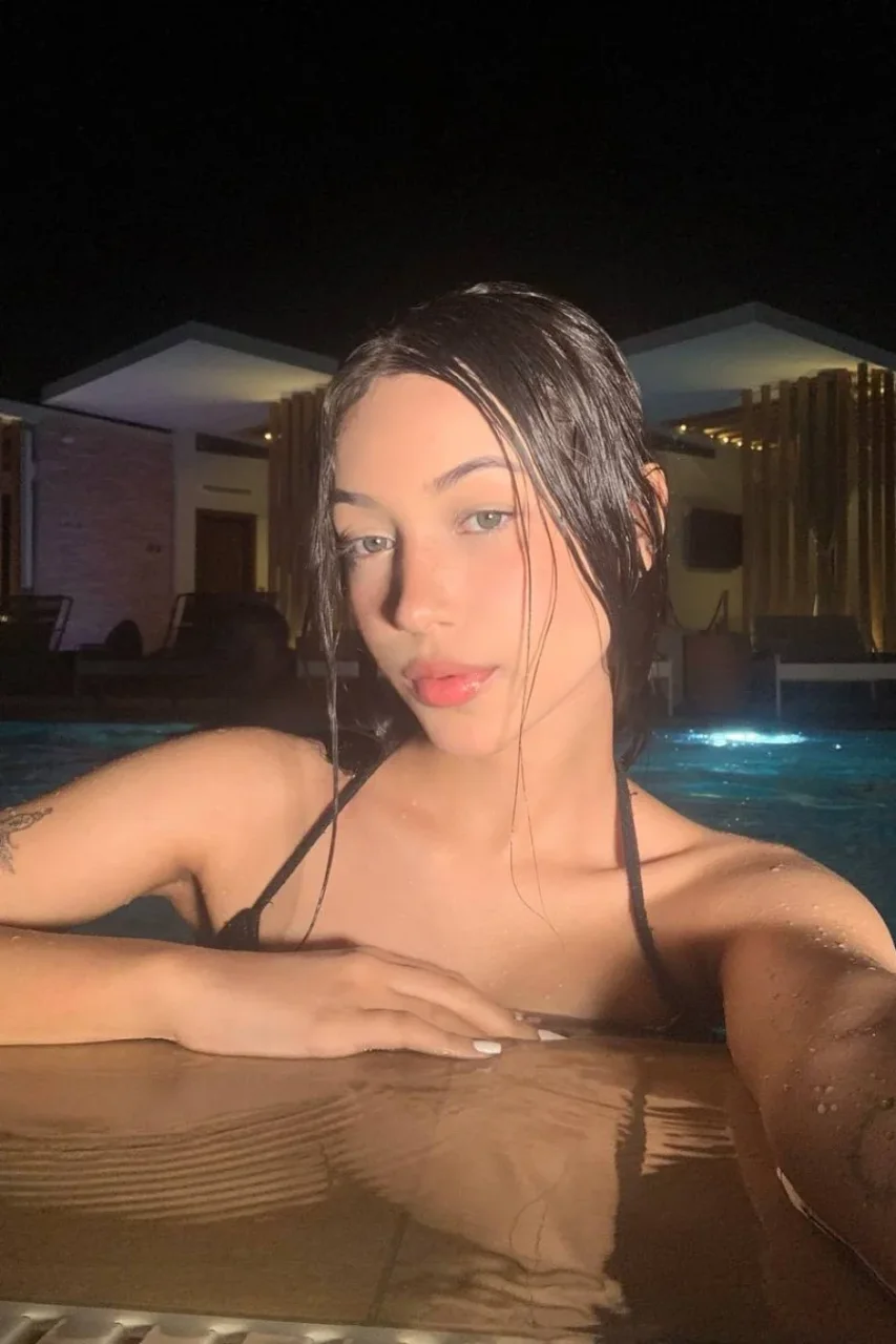 nika_noir profile photo 8