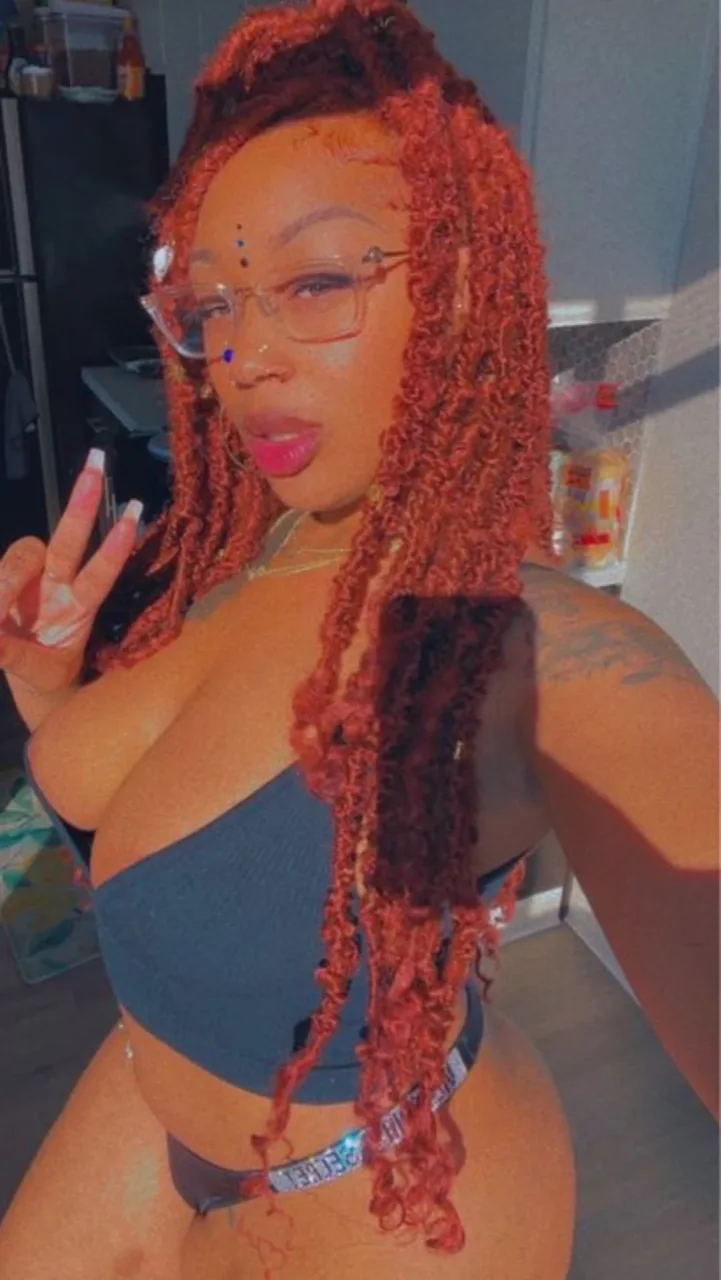 Nova 🌙 profile photo 1