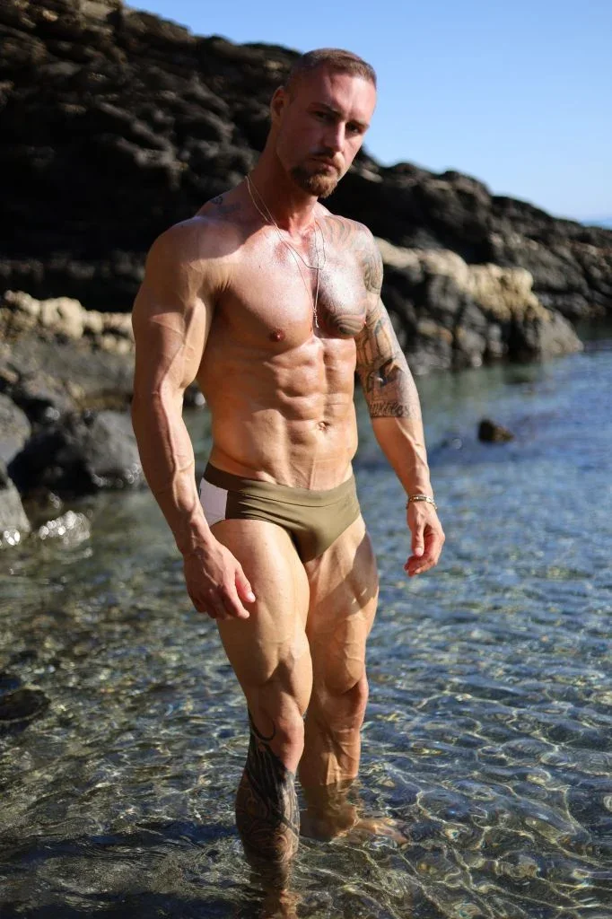 Rhys profile photo 10