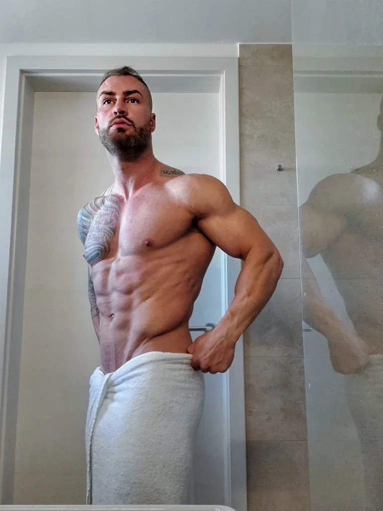 Rhys profile photo 30