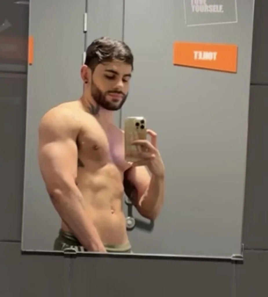 Grey99 profile photo 2