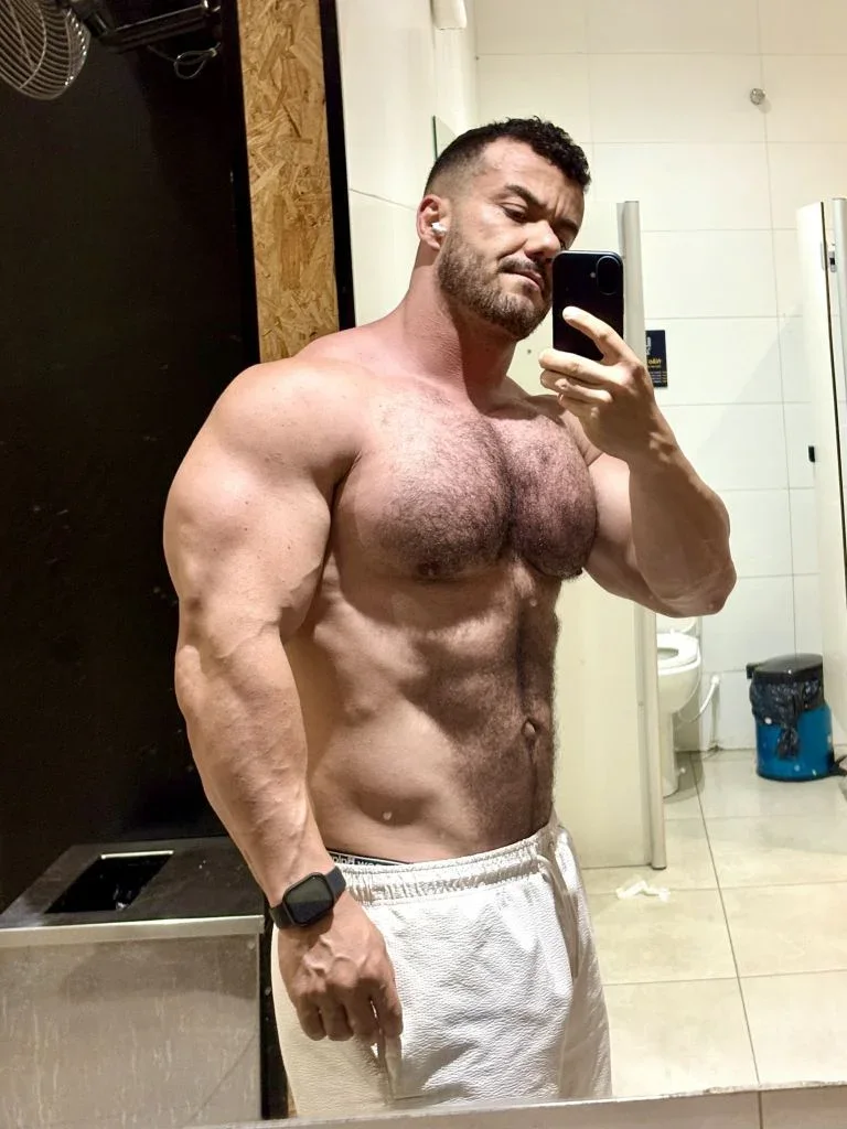 Cristobal profile photo 8