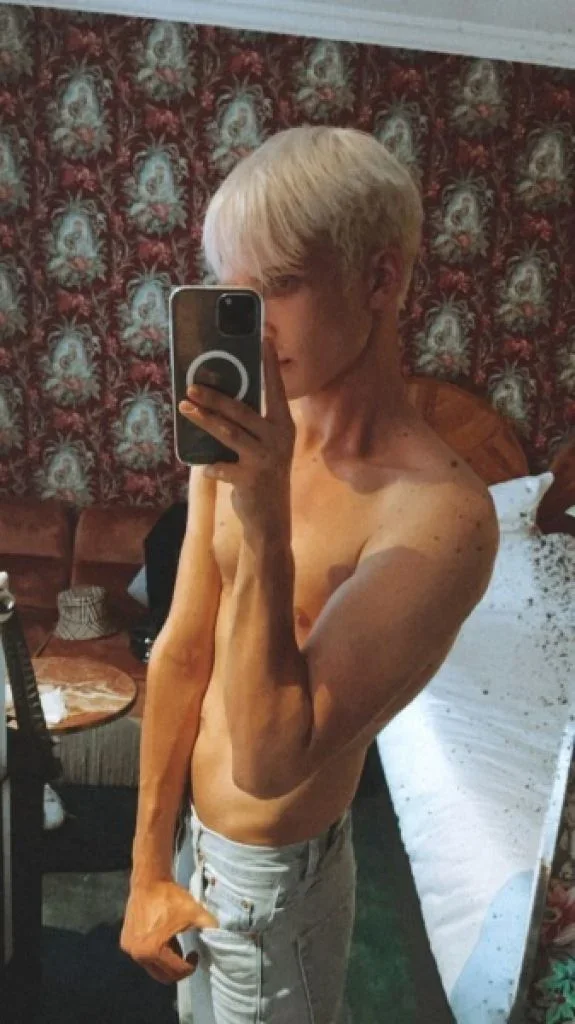 Ash Cross profile photo 28