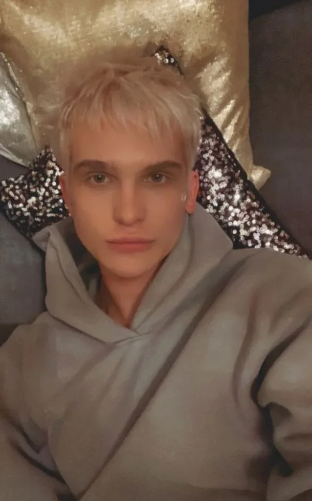 Ash Cross profile photo 29