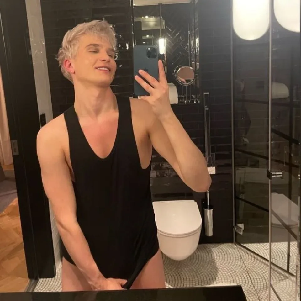 Ash Cross profile photo 35