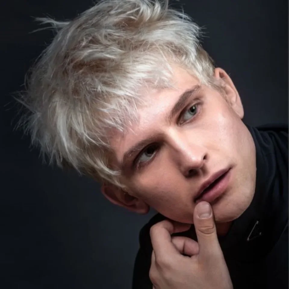 Ash Cross profile photo 44