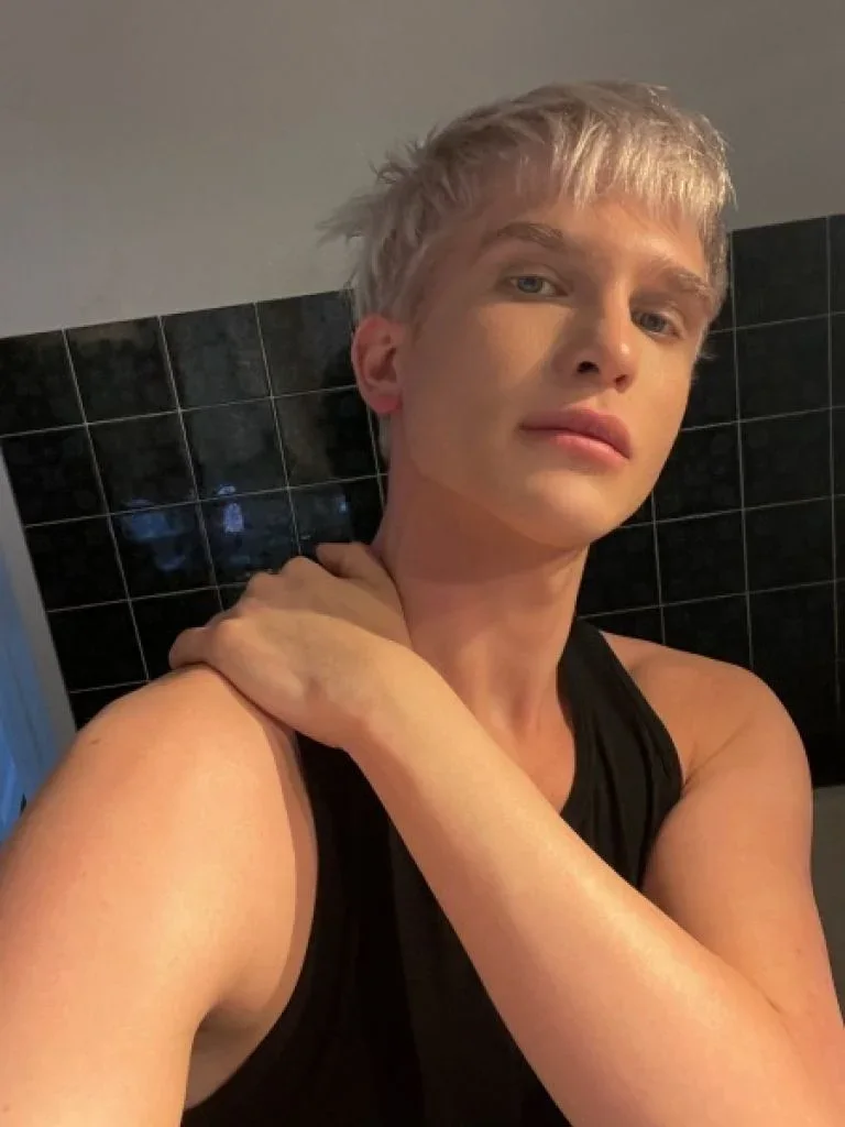 Ash Cross profile photo 89