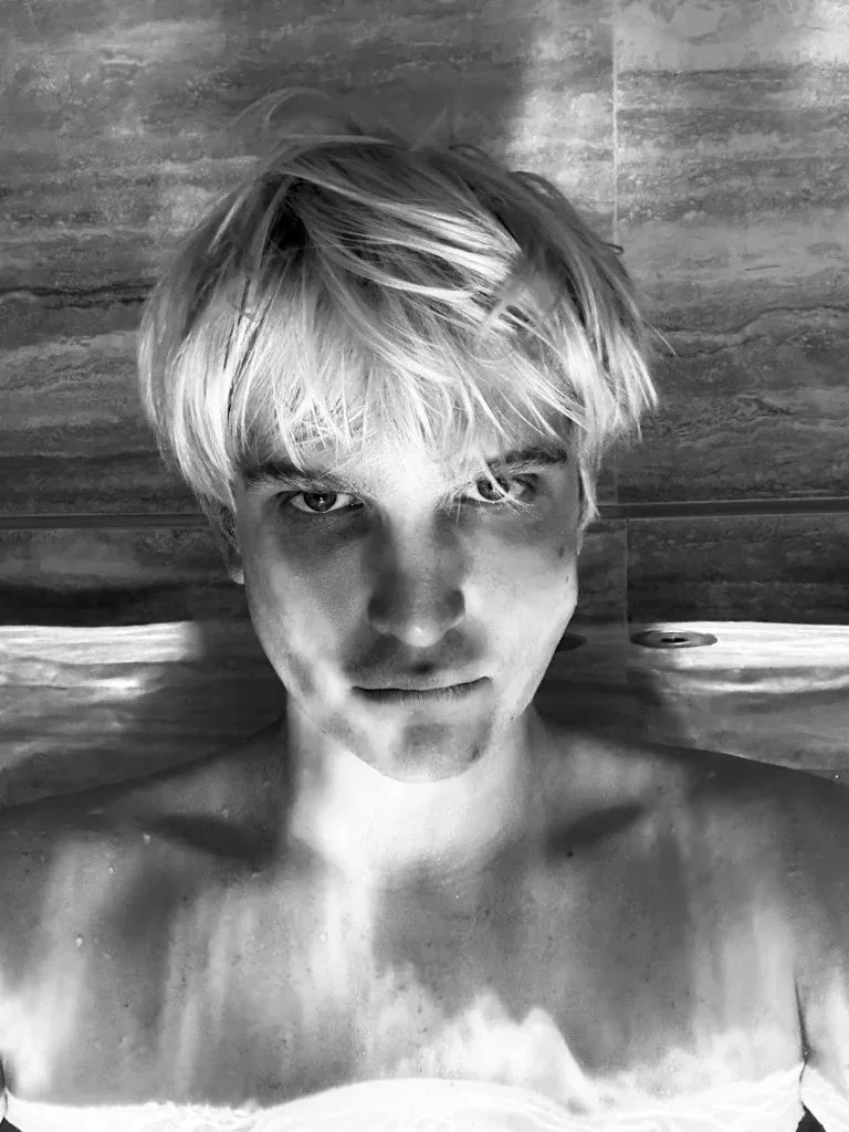 Ash Cross profile photo 9