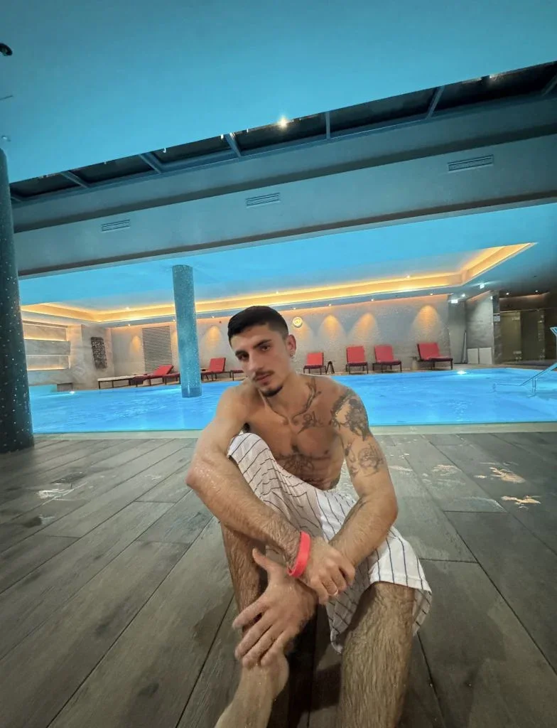 Anton Cross 🌺 profile photo 8
