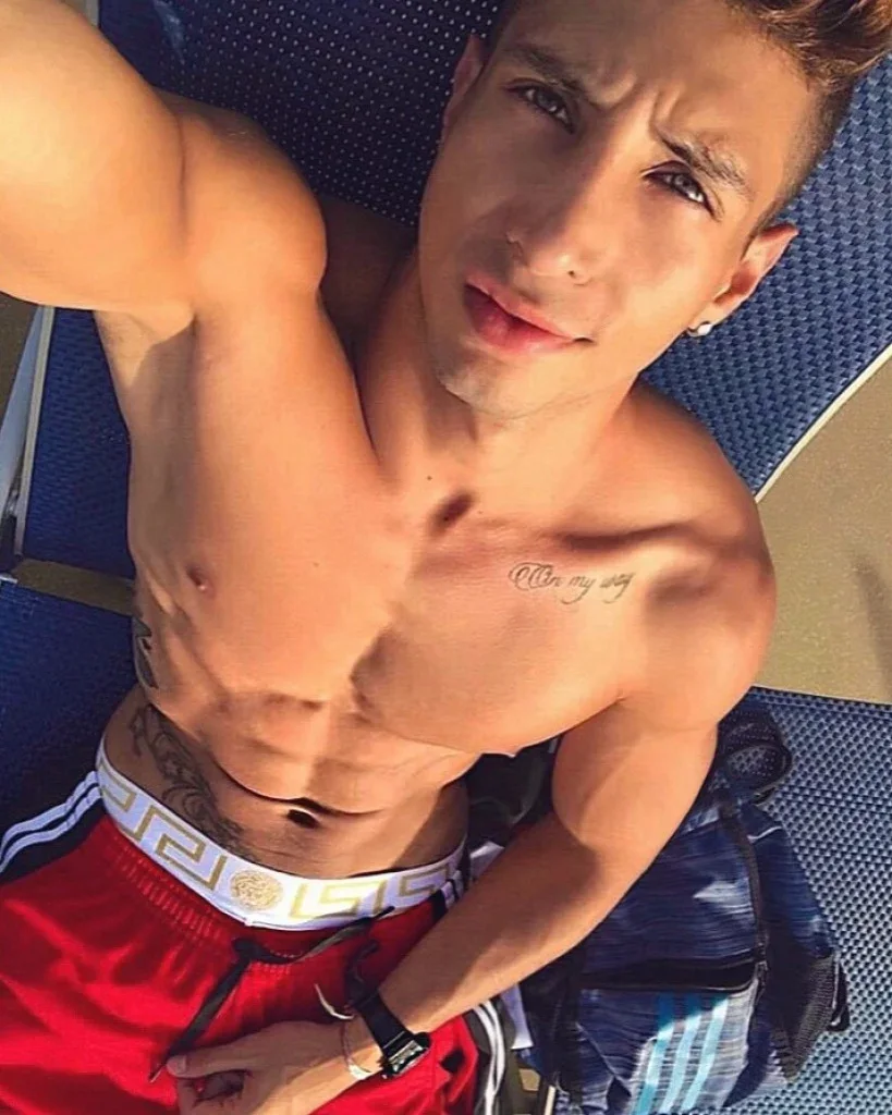 Tate Wolf profile photo 2