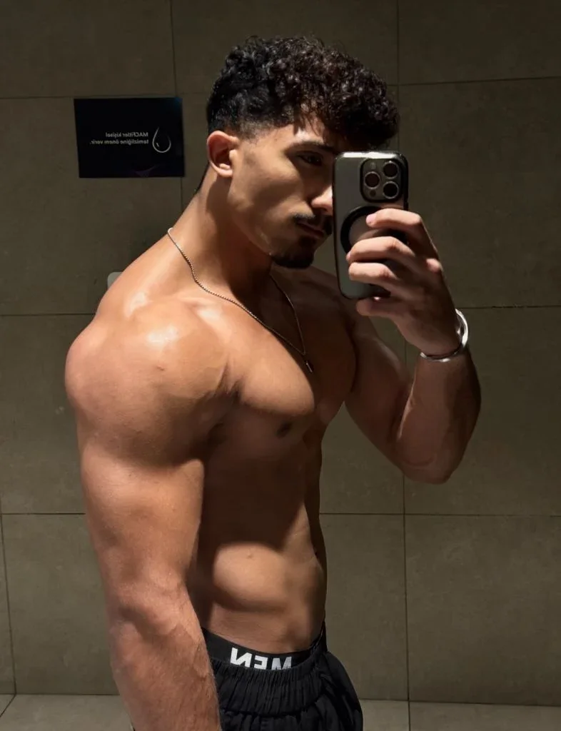 Emilio profile photo 13
