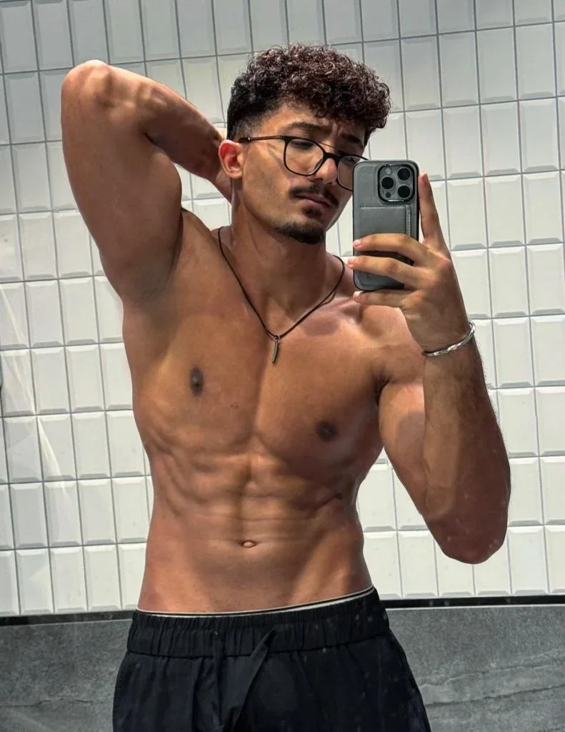 Emilio profile photo 17