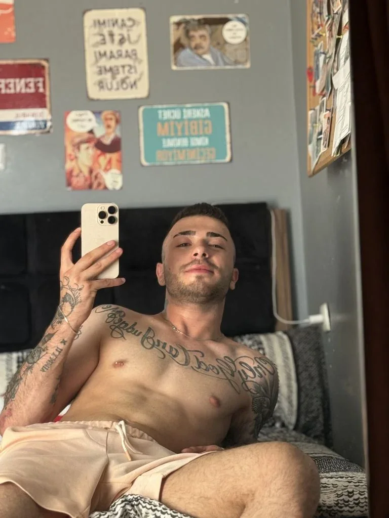 ezra_wolf profile photo 2