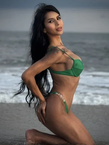 Aya Sol 🌊 profile photo 5