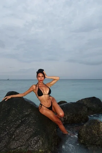 Aya Sol 🌊 profile photo 9