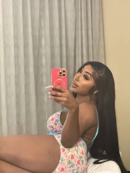 Andrea Vale profile photo 13