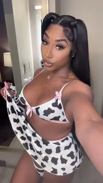 Andrea Vale profile photo 9