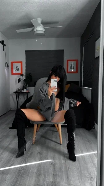 Jade Lux 🌙 profile photo 8