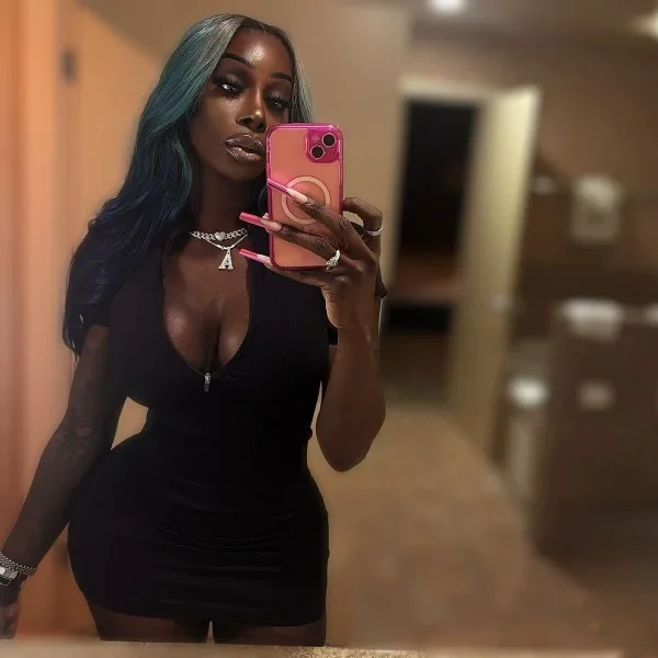 Solstice 🔥 profile photo 15