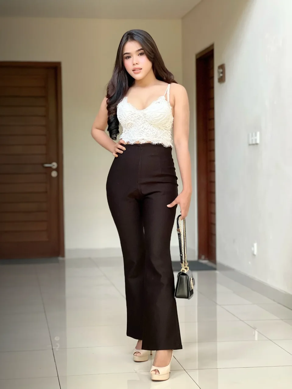 Flora Noir profile photo 6