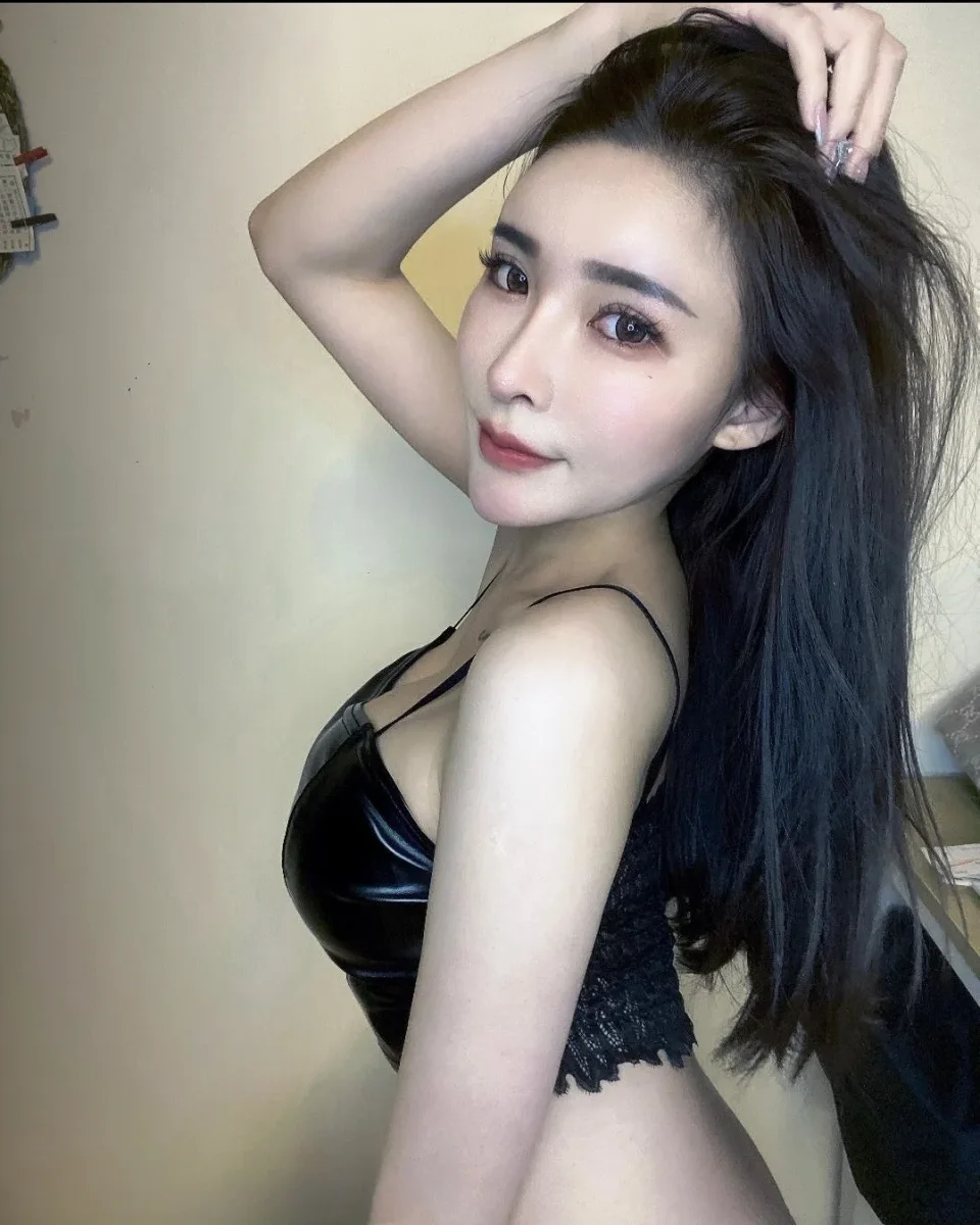 ZOE NOIR profile photo 3