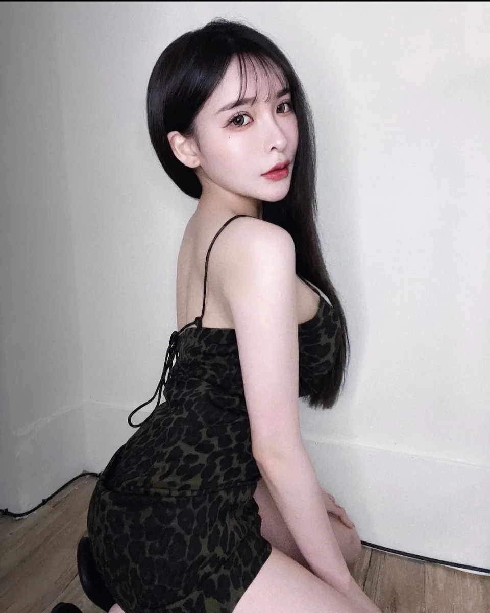 ZOE NOIR profile photo 4