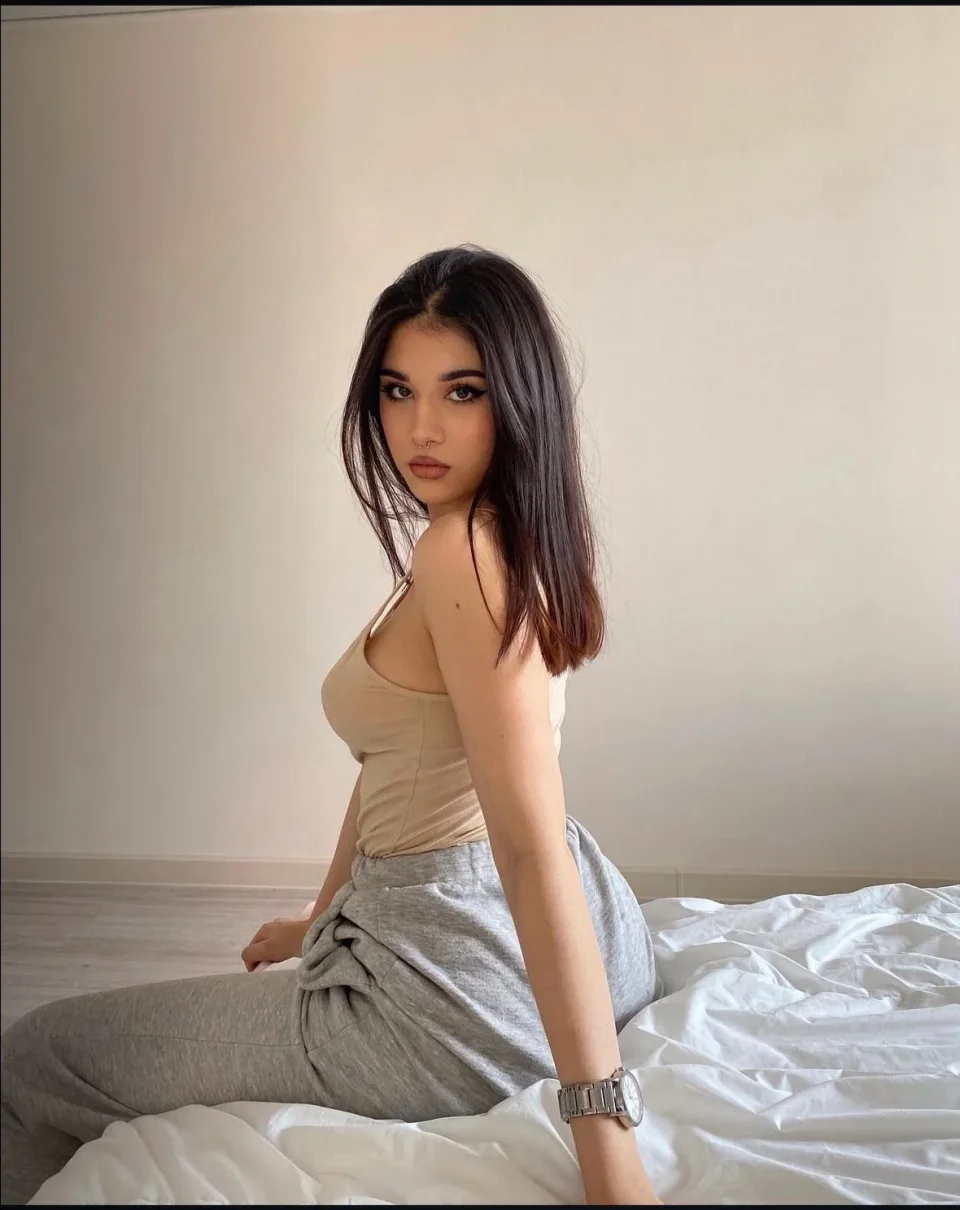 Tina84 🖤 profile photo 6