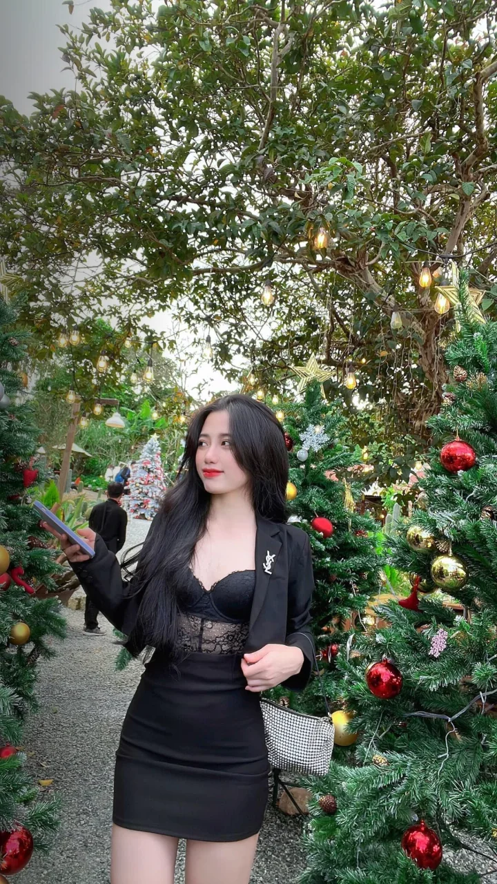 CONNIE NOIR profile photo 6