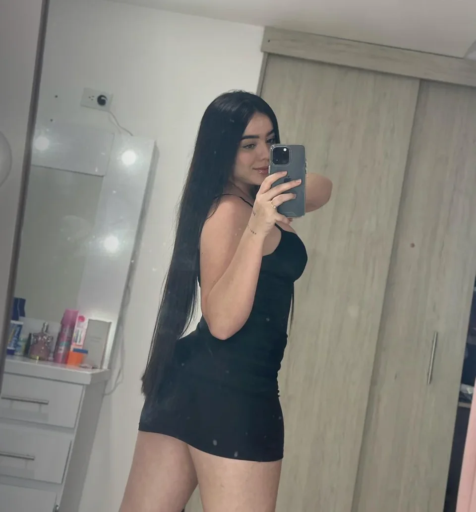 Emily Rose profile photo 3