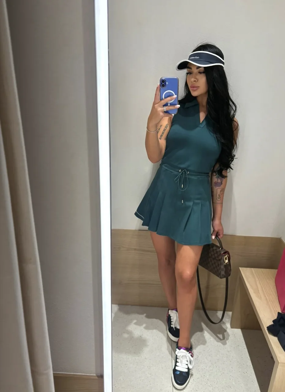 Selina Fox profile photo 6