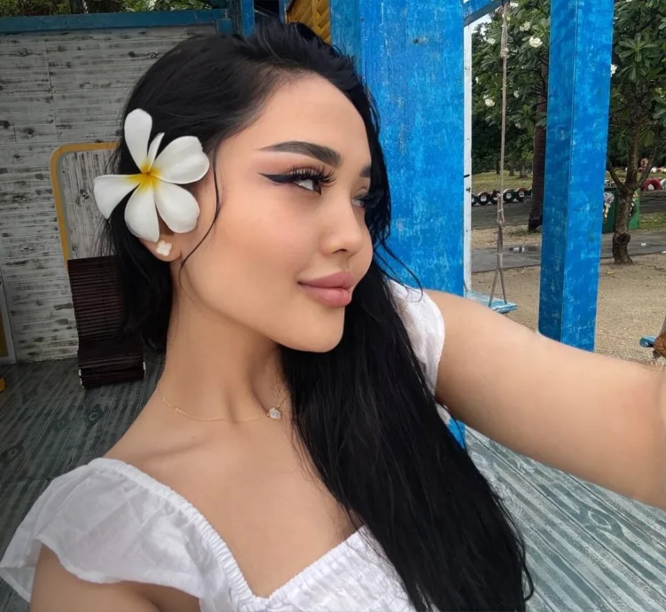 Mila Sol profile photo 21